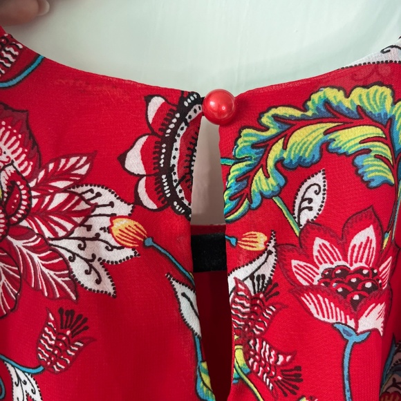 BCX Red Floral Layered Sleeveless Blouse – Size S - Picture 10 of 10